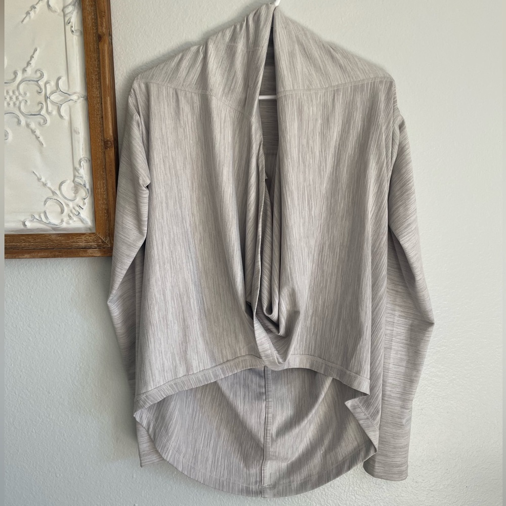 ZYIA Active Women’s size XS Haze Yoga Shawl Crossover Cowl Hood Pullover Gray